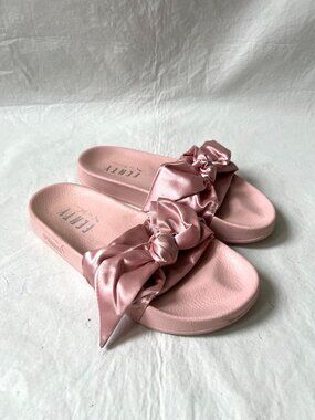PUMA Rihanna x Fenty Bow Slide sandals womens 8.5 blush pink satin bow knot